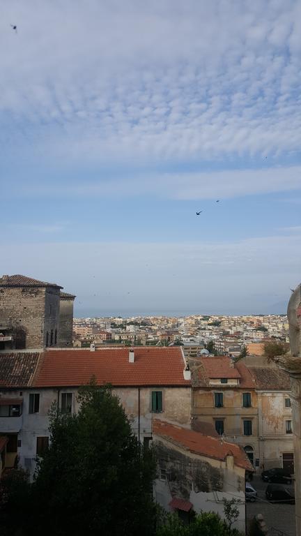Torrione San Giovanni II Terracina Eksteriør bilde
